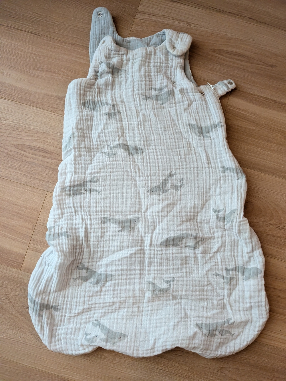 Soft Muslin Baby Sleeping Bag - Light Cream with Dove Print